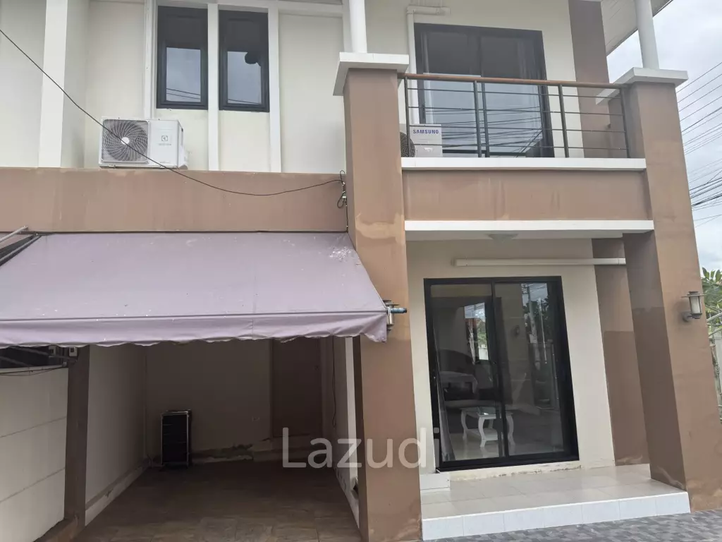 SOI 102: 3 Bedroom house, common pool, cover parking