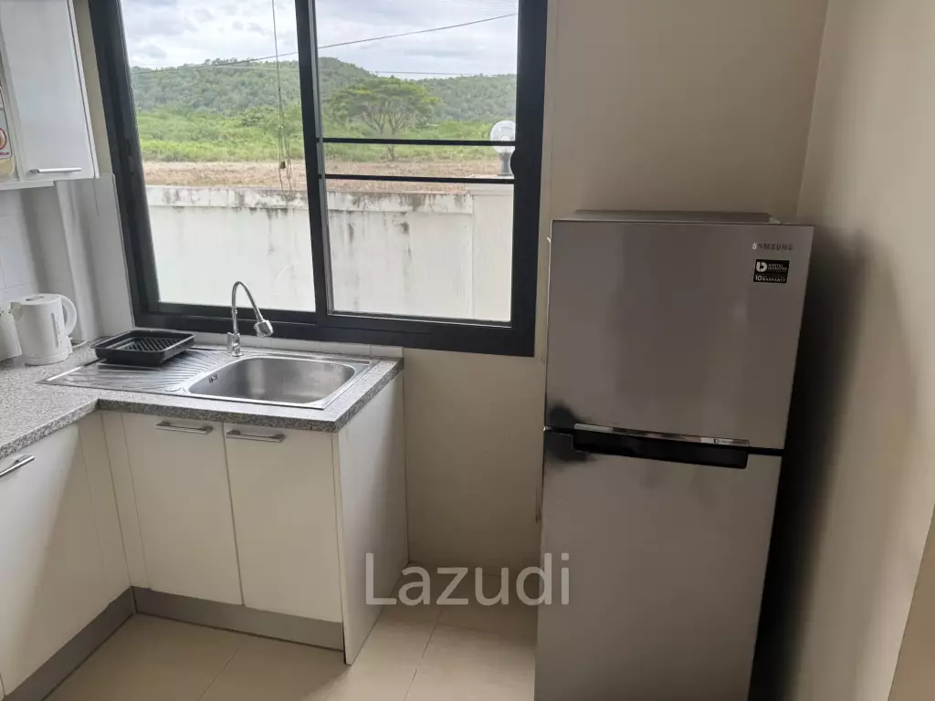 SOI 102: 3 Bedroom house, common pool, cover parking