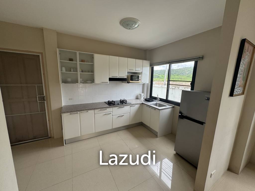 SOI 102: 3 Bedroom house, common pool, cover parking