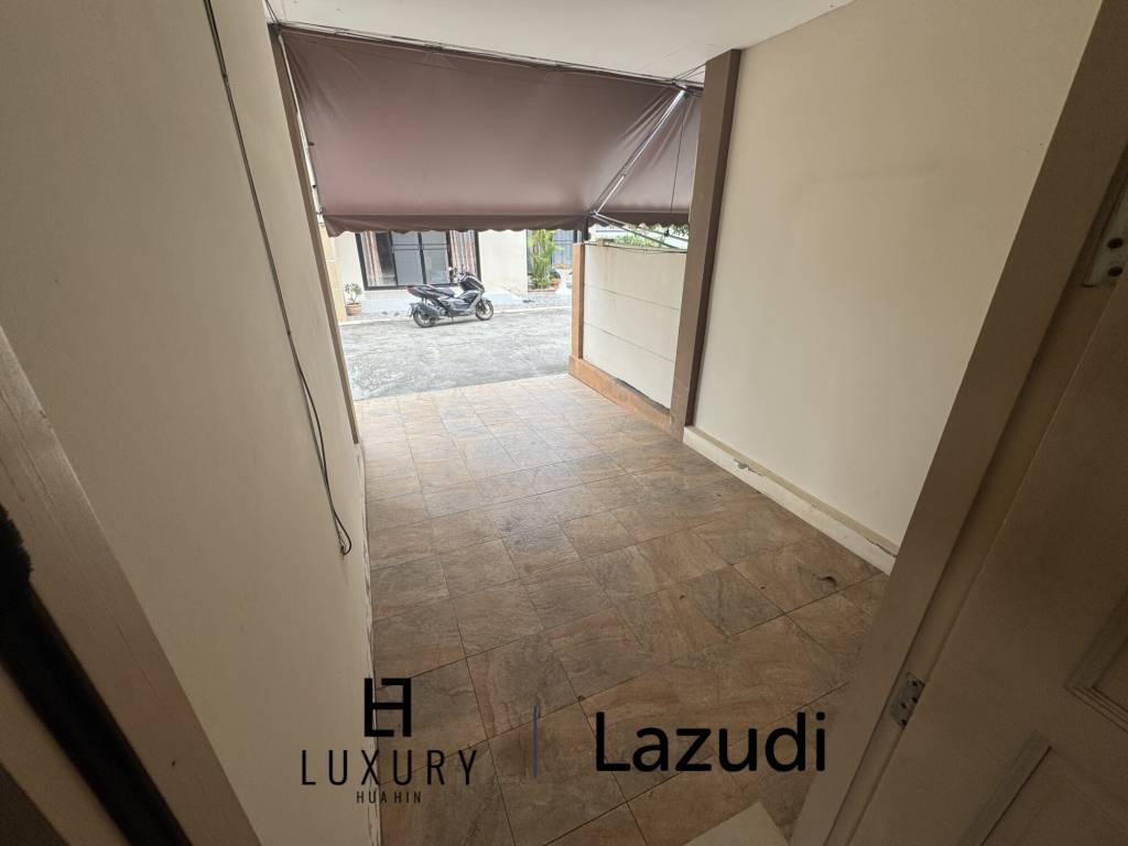 SOI 102: 3 Bedroom house, common pool, cover parking