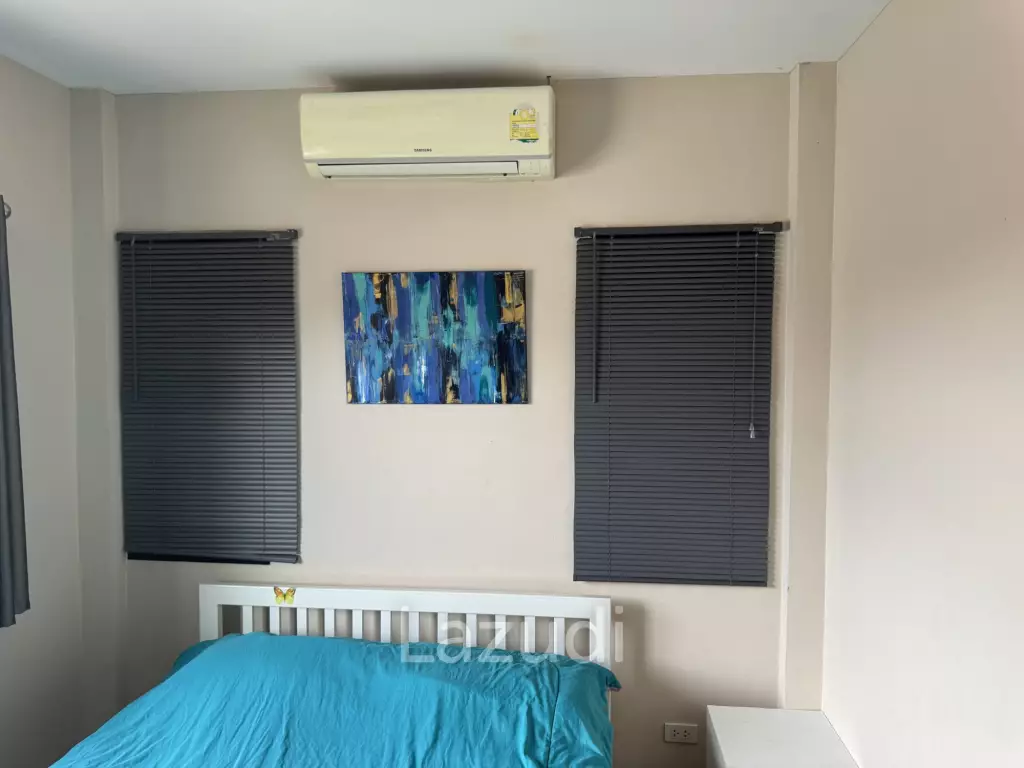 SOI 102: 3 Bedroom house, common pool, cover parking