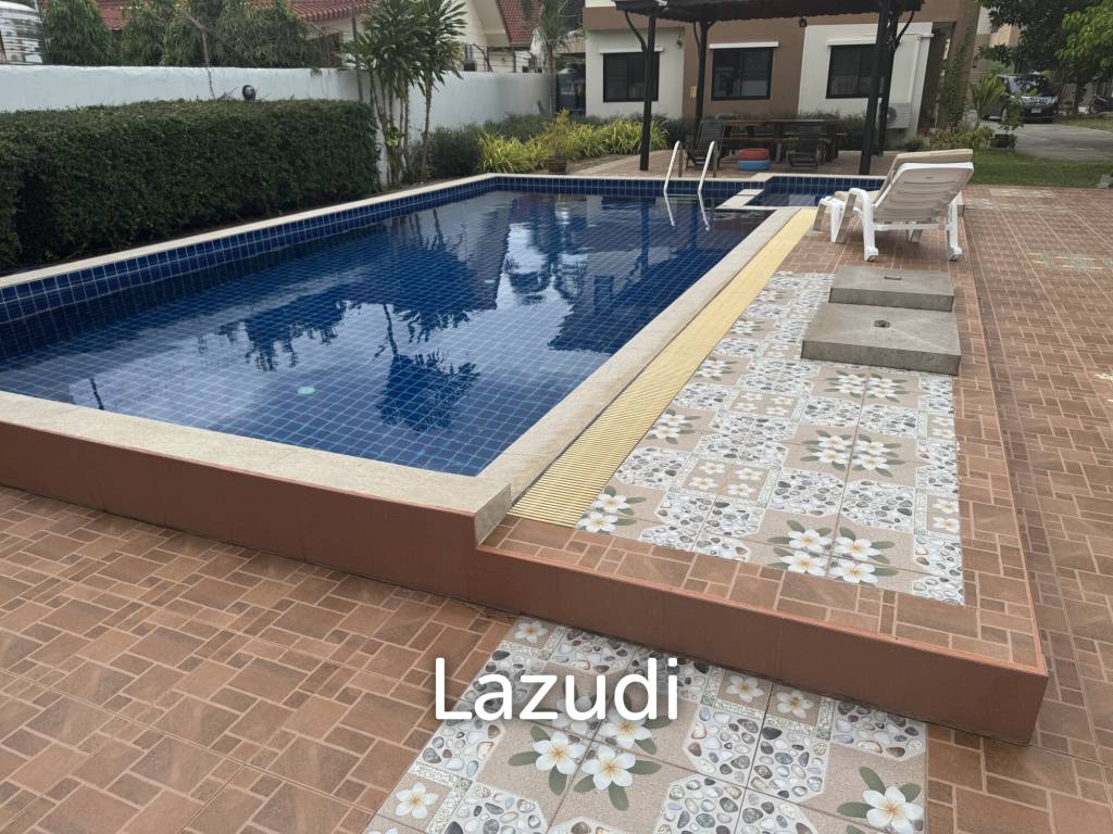 SOI 102: 3 Bedroom house, common pool, cover parking