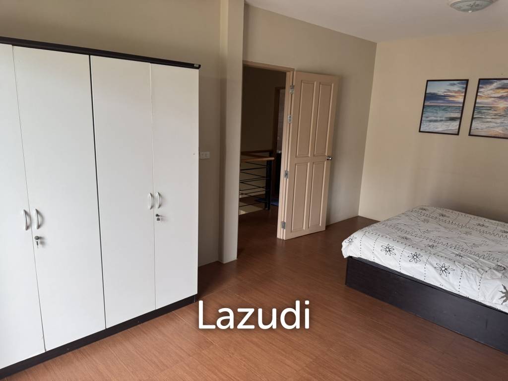 SOI 102: 3 Bedroom house, common pool, cover parking