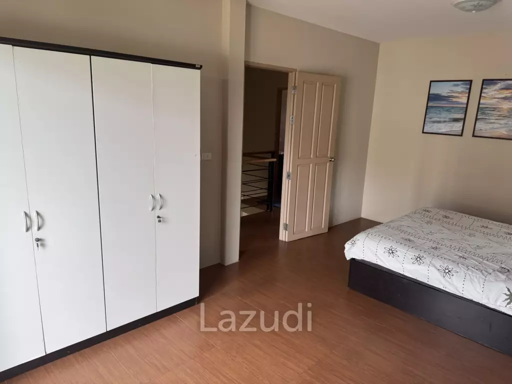 SOI 102: 3 Bedroom house, common pool, cover parking