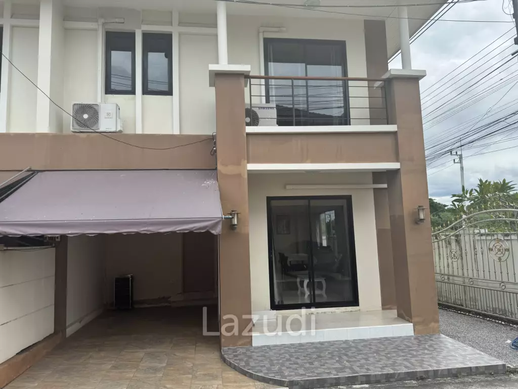SOI 102: 3 Bedroom house, common pool, cover parking