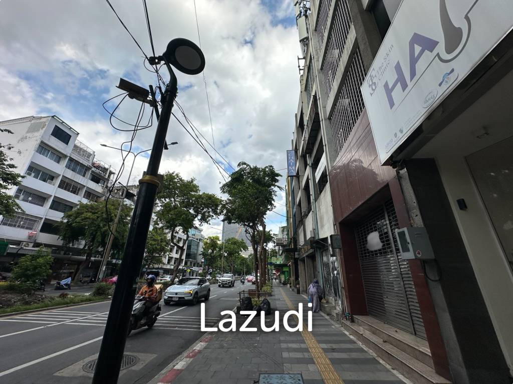 Prime Commercial Retail Space Si Lom Bangkok