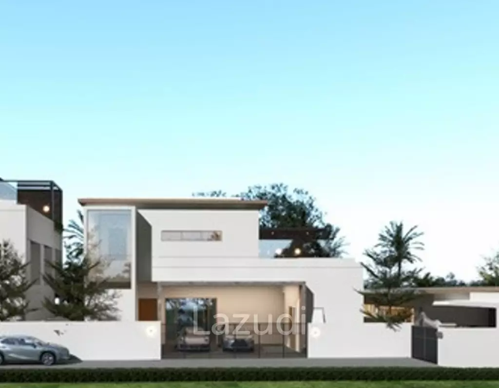 Sea views 6-Bed Villa In Bang Rak