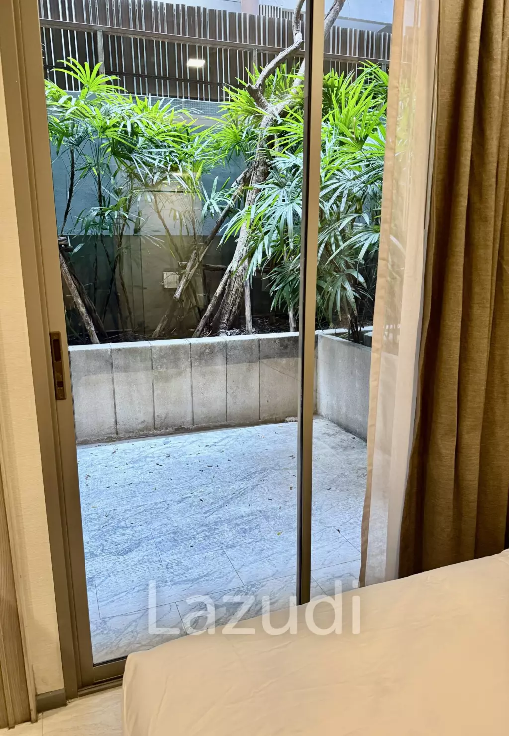 1 Bed 1 Bath 37 SQ.M FYNN Sukhumvit 31