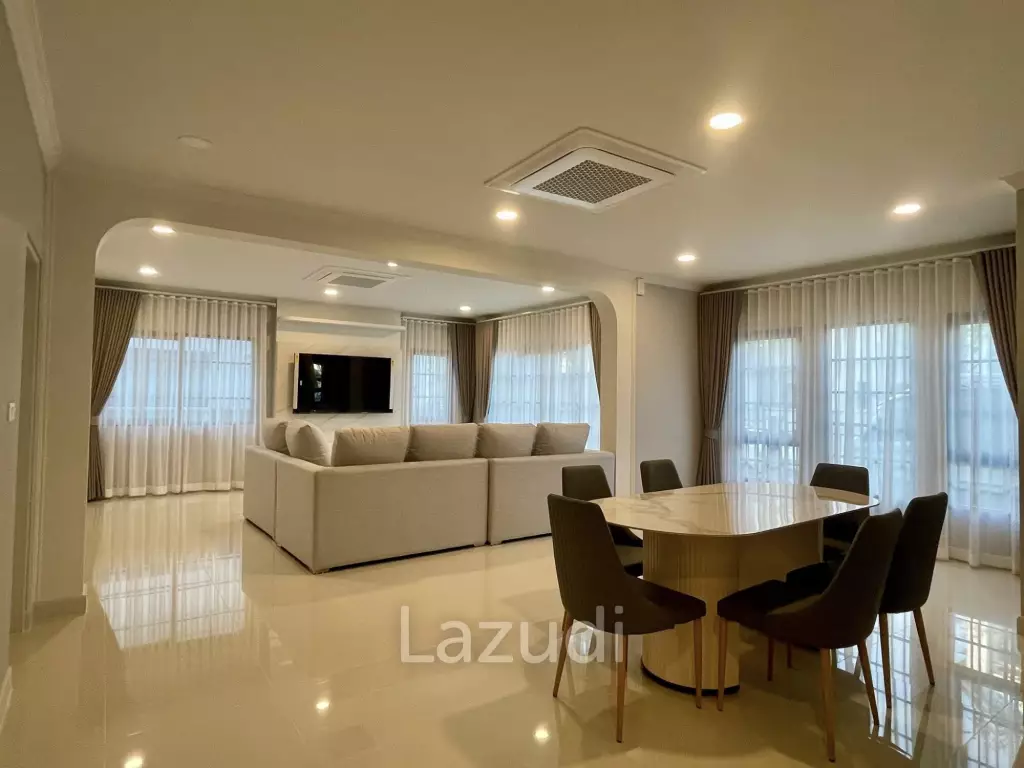 4 Bedroom 5 Bathroom Centro Bangna