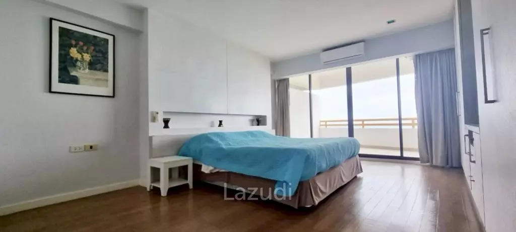 3 Bed 3 Bath 188 SQ.M. Sunshine Beach Condotel