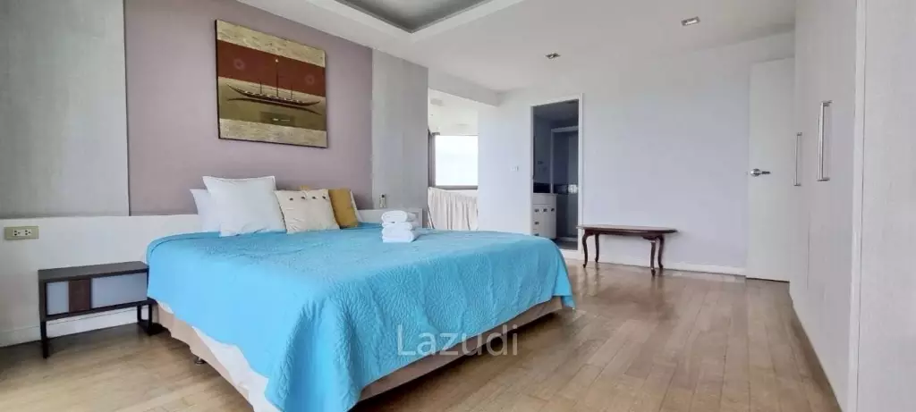 3 Bed 3 Bath 188 SQ.M. Sunshine Beach Condotel