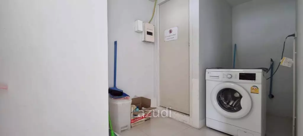 3 Bed 3 Bath 188 SQ.M. Sunshine Beach Condotel