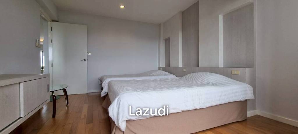 3 Bed 3 Bath 188 SQ.M. Sunshine Beach Condotel
