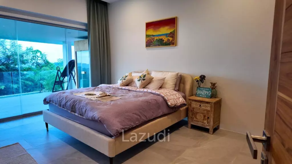 Brand New 4-Bedroom Sea View Villa in Mae Nam