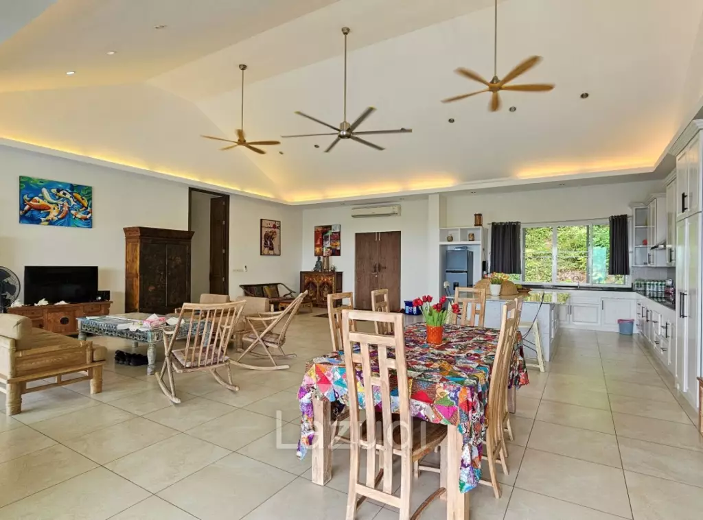 Yamu Phuket Luxury Villa for Sale – 6 Bedrooms, Panoramic Sea Views, Private Pool