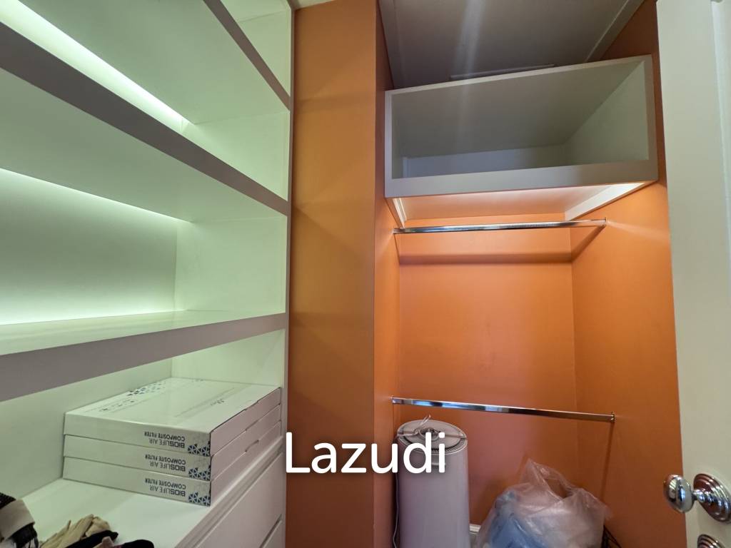 3 Bed 3 Bath  215 SQ.M at Langsuan Ville