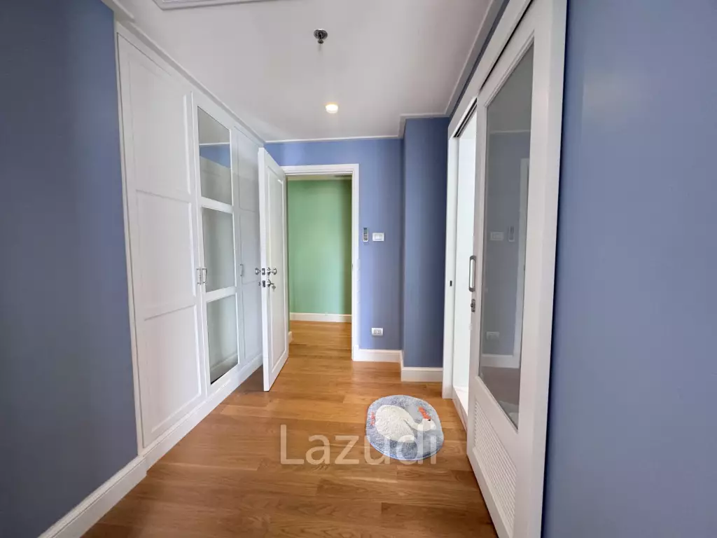 3 Bed 3 Bath  215 SQ.M at Langsuan Ville