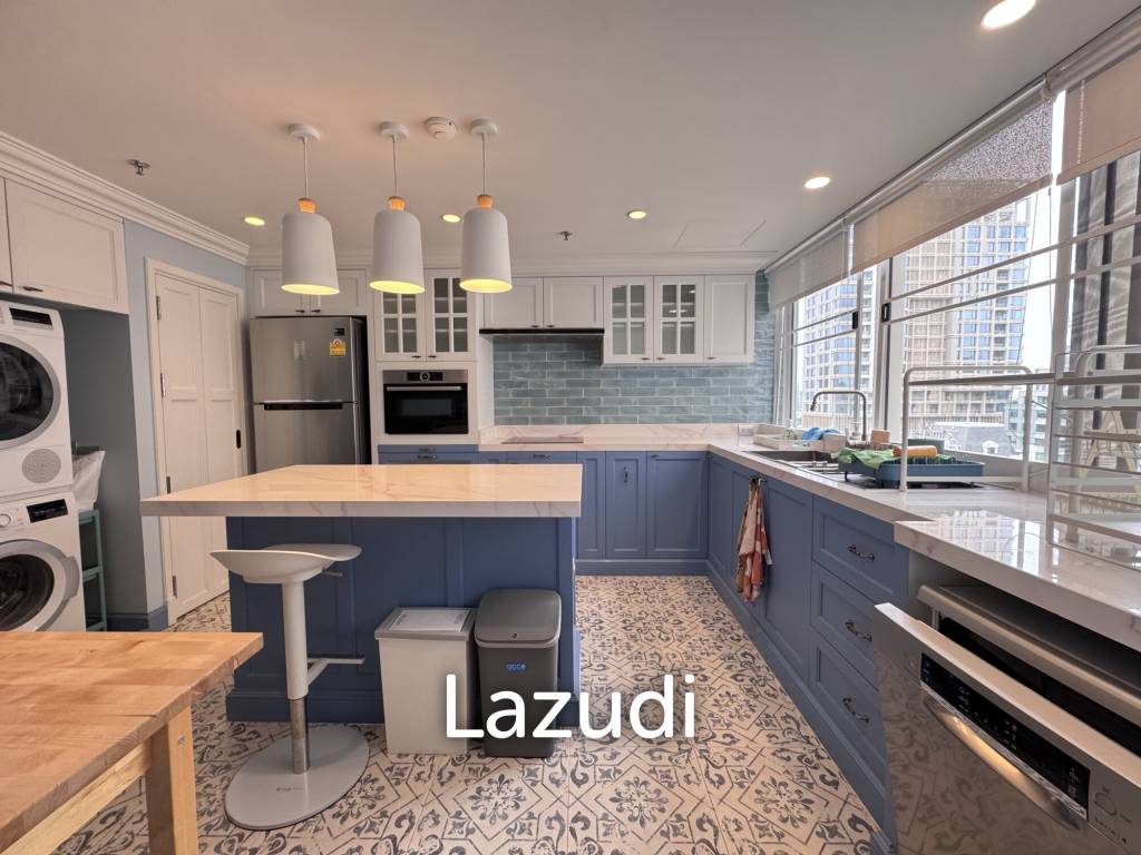 3 Bed 3 Bath  215 SQ.M at Langsuan Ville