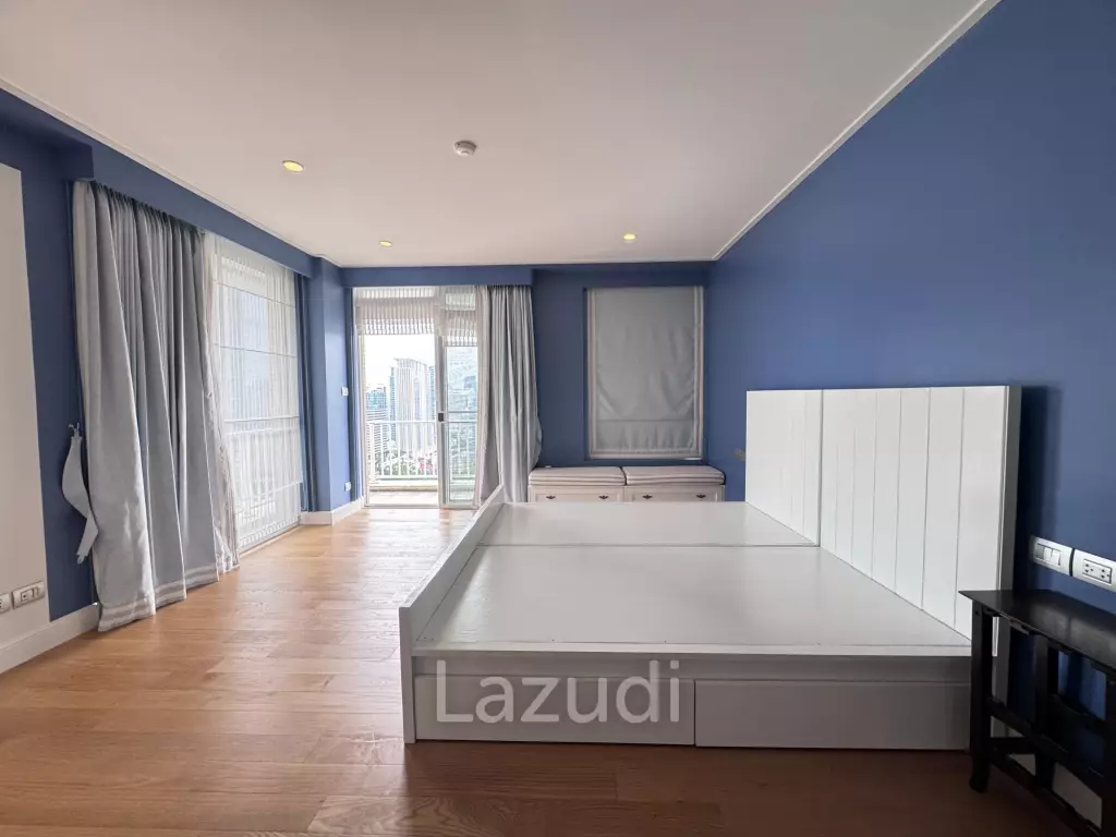 3 Bed 3 Bath  215 SQ.M at Langsuan Ville