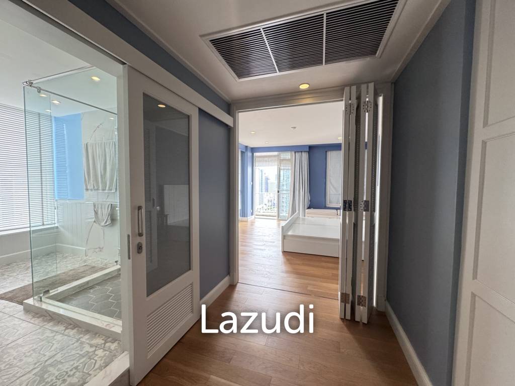 3 Bed 3 Bath  215 SQ.M at Langsuan Ville