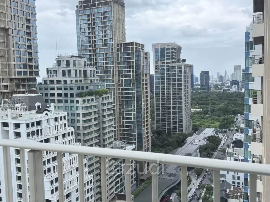 3 Bed 3 Bath  215 SQ.M at Langsuan Ville