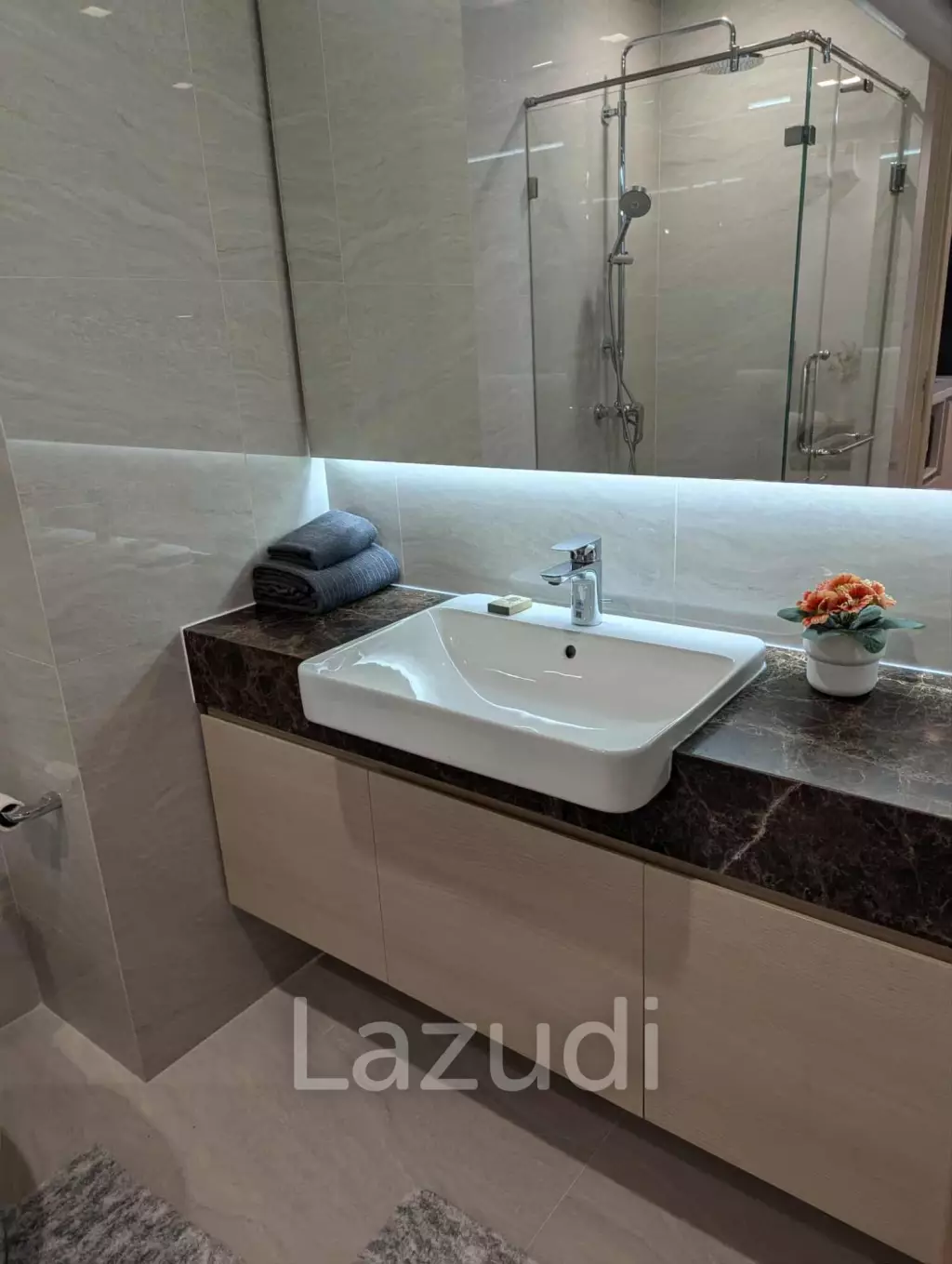 2 Bedrooms 2 Bathrooms 60 SQ.M NOBLE STATE 39