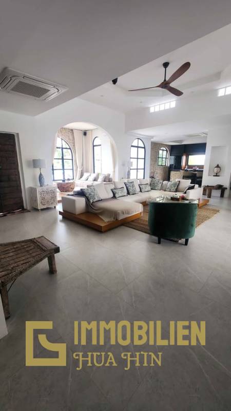 Designervilla / 5 Schlafzimmer / Golfplatz