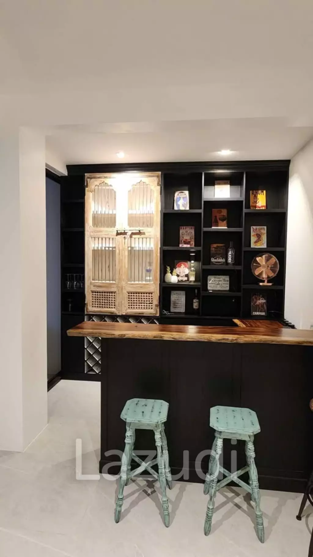 Ultra-Luxury 5-Bedroom Villa: Black Mountain, Saltwater pool