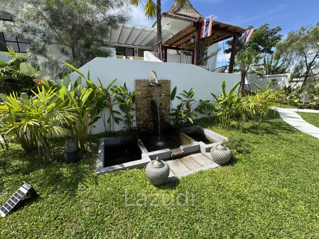 Ultra-Luxury 5-Bedroom Villa: Black Mountain, Saltwater pool