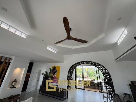 Designervilla / 5 Schlafzimmer / Golfplatz