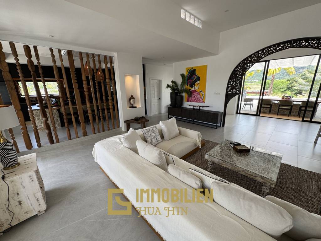 Designervilla / 5 Schlafzimmer / Golfplatz