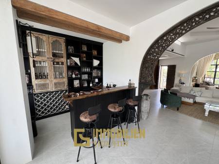 Designervilla / 5 Schlafzimmer / Golfplatz