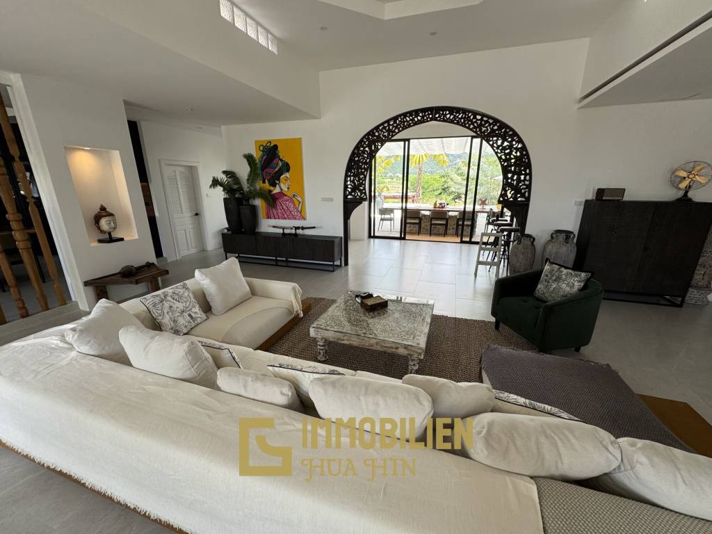 Designervilla / 5 Schlafzimmer / Golfplatz