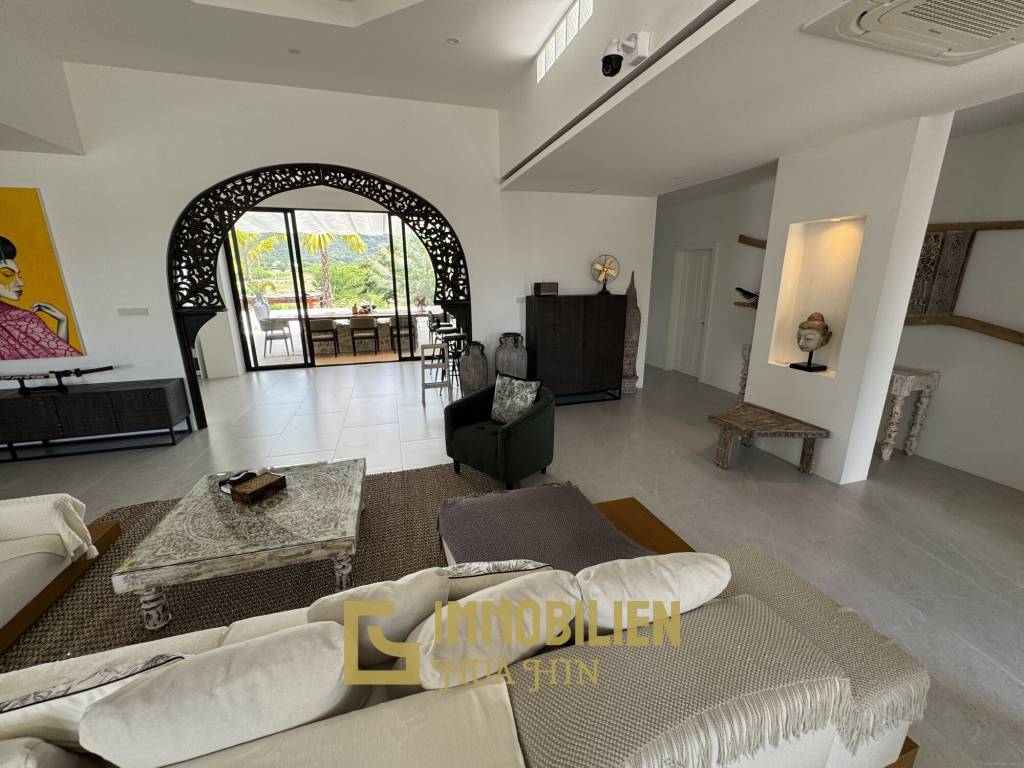 Designervilla / 5 Schlafzimmer / Golfplatz