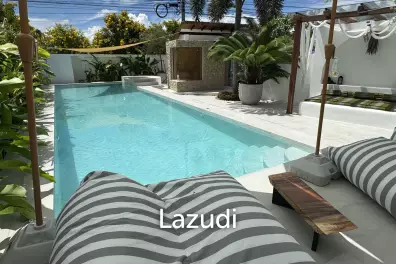 Ultra-Luxury 5-Bedroom Villa: Black Mountain, Saltwater pool