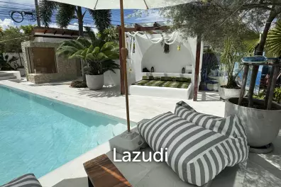 Ultra-Luxury 5-Bedroom Villa: Black Mountain, Saltwater pool
