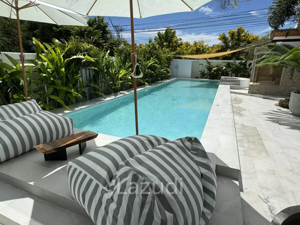Ultra-Luxury 5-Bedroom Villa: Black Mountain, Saltwater pool
