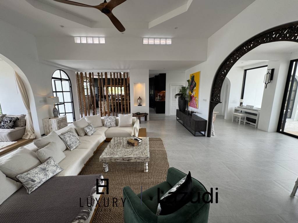 Designervilla / 5 Schlafzimmer / Golfplatz