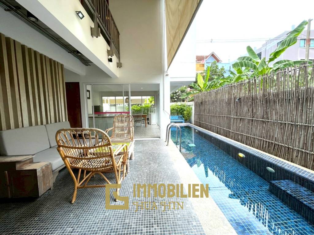 ทาวน์เฮ้าส์หรู 4 ห้องนอน ในเขาตะเกียบ