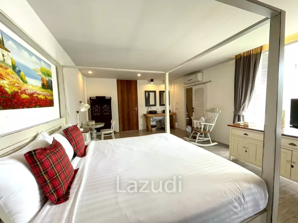 Luxury 4-beds townhouse in Kao Takiab