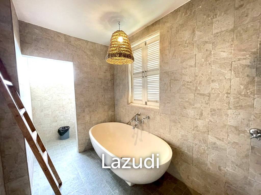 Luxury 4-beds townhouse in Kao Takiab