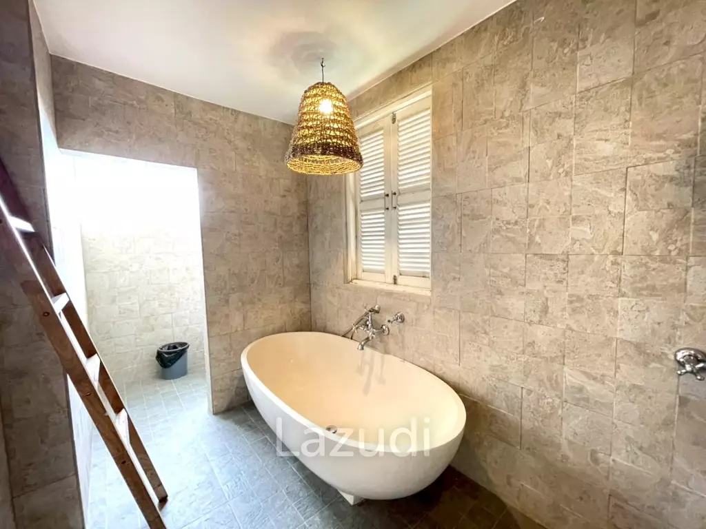 Luxury 4-beds townhouse in Kao Takiab