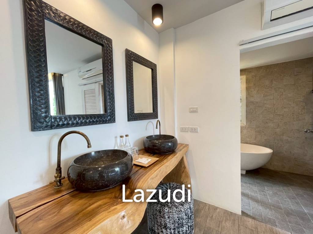 Luxury 4-beds townhouse in Kao Takiab