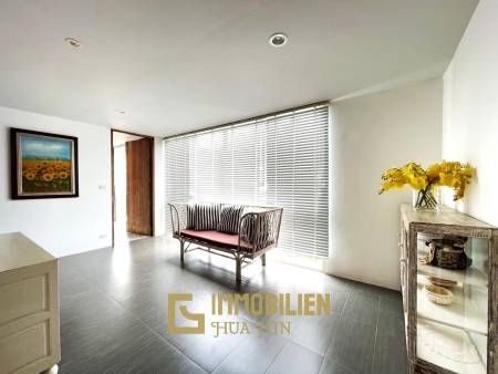 ทาวน์เฮ้าส์หรู 4 ห้องนอน ในเขาตะเกียบ