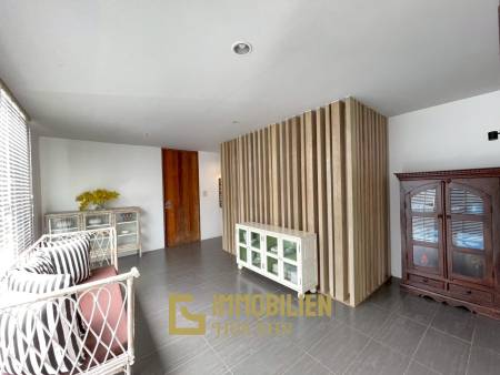 ทาวน์เฮ้าส์หรู 4 ห้องนอน ในเขาตะเกียบ