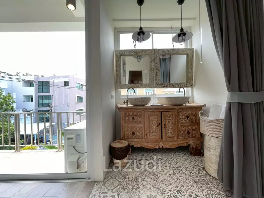 Luxury 4-beds townhouse in Kao Takiab