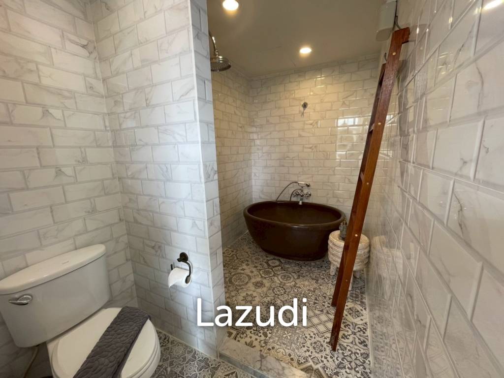 Luxury 4-beds townhouse in Kao Takiab