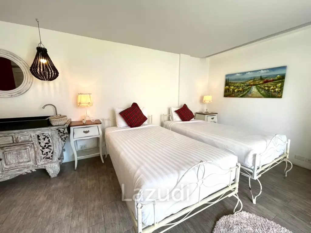 Luxury 4-beds townhouse in Kao Takiab