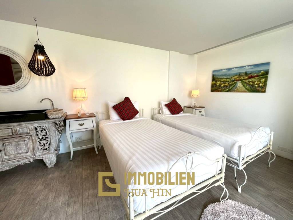 ทาวน์เฮ้าส์หรู 4 ห้องนอน ในเขาตะเกียบ