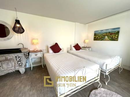 ทาวน์เฮ้าส์หรู 4 ห้องนอน ในเขาตะเกียบ